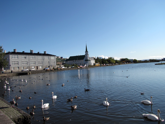 See Tjörnin