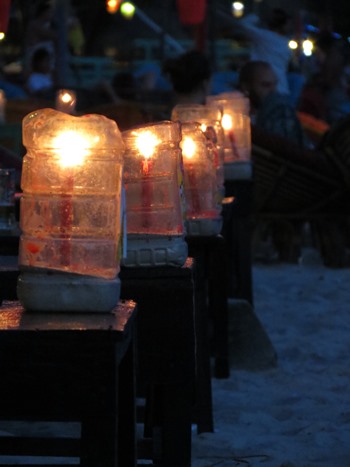 abendliche Beleuchtung am Strand