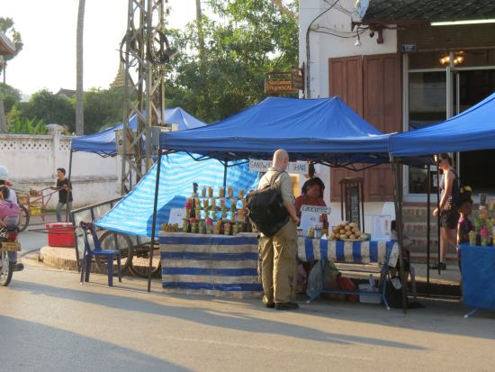 Laocoffee am Straßenrand