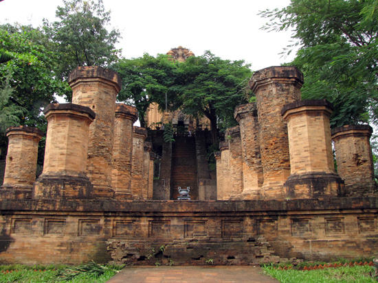Türme der Tempel von Thap Ba Ponaga
